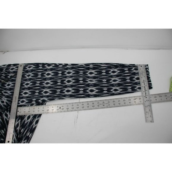 Athleta Women's 4 Blue White Ikat Reflection Aspire‎ Ankle Pants stretch pockets - Picture 8 of 10